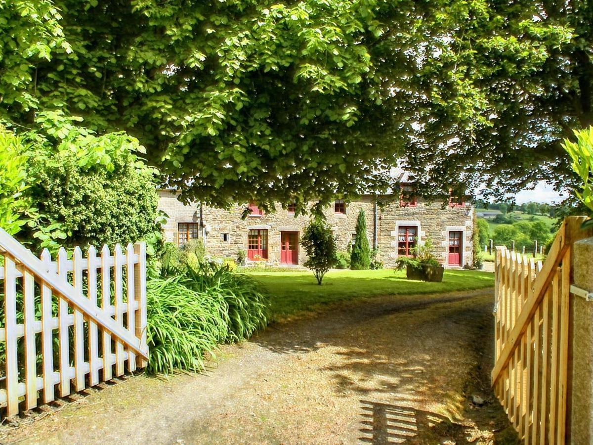 Holiday Home Close To Normandy Montaigu-les-Bois Dış mekan fotoğraf